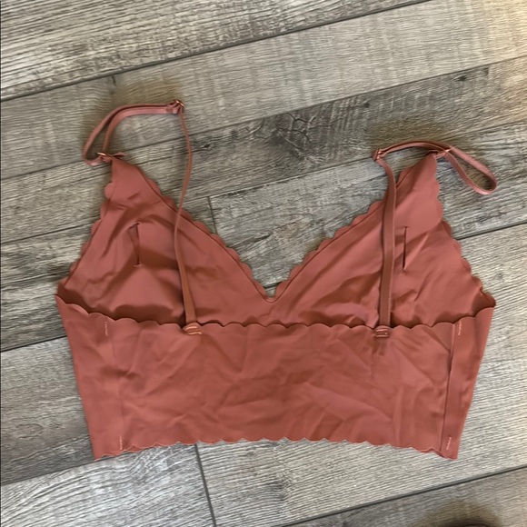 Set of 4 Scalloped Bralettes in Rust, Blush, Beige and Brown - Picture 5 of 10
